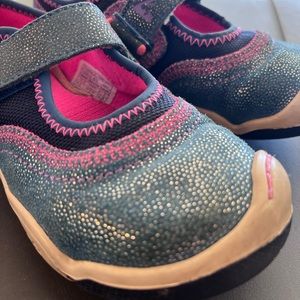 plae girls shoes size 10.5